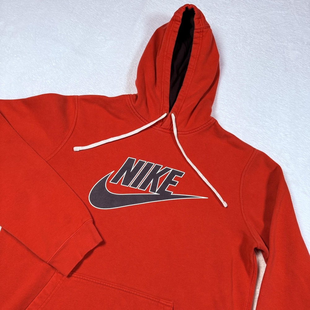 Nike Hoodie Mens Medium Red‎ Graphic Logo Pullover Fleece Sweatshirt AJ6352-657